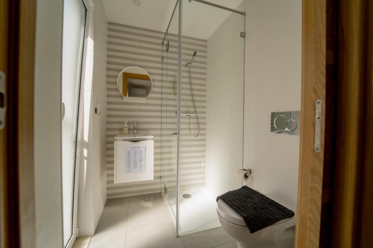 לאגוּ‏ש Almas Rooms מראה חיצוני תמונה